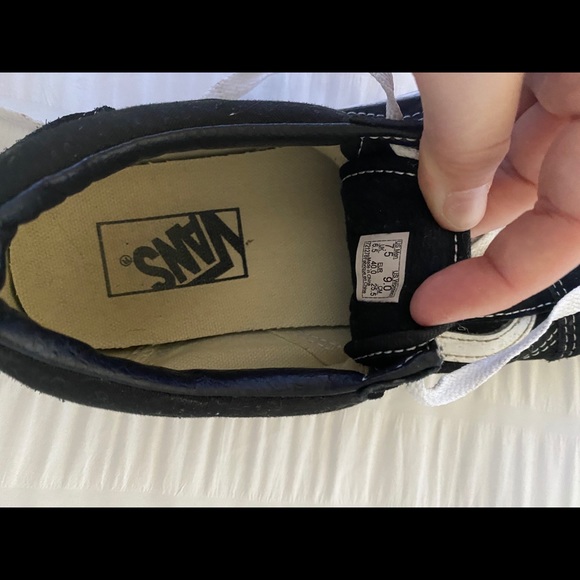 Vans! - Picture 5 of 5